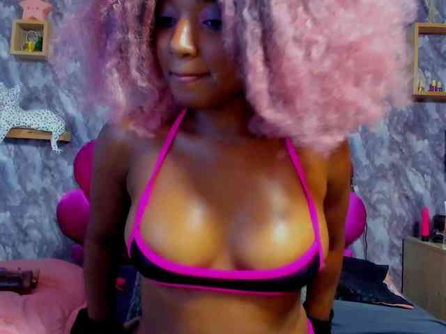 EMMA_PARIS webcam