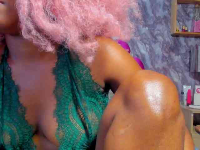 EMMA_PARIS webcam