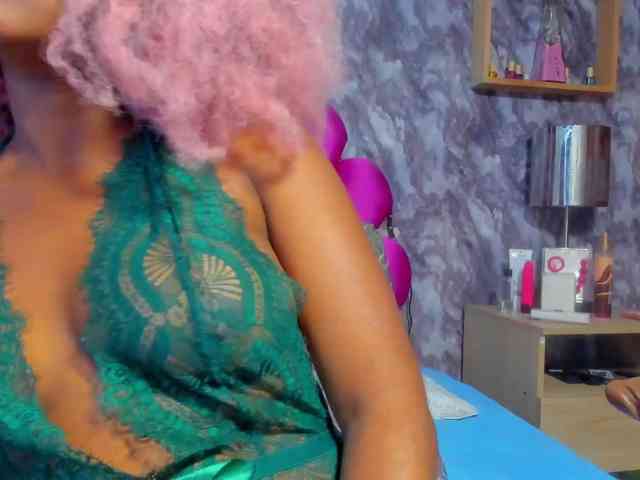 EMMA_PARIS webcam
