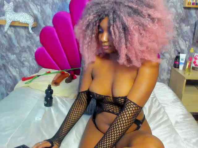 EMMA_PARIS webcam