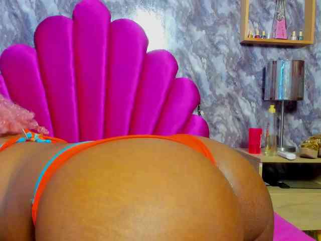 EMMA_PARIS webcam