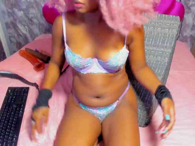 EMMA_PARIS webcam