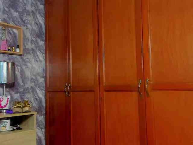 EMMA_PARIS webcam