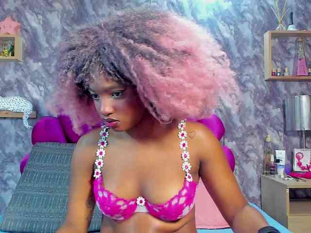 EMMA_PARIS webcam