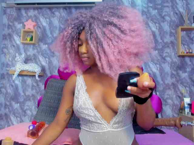 EMMA_PARIS webcam