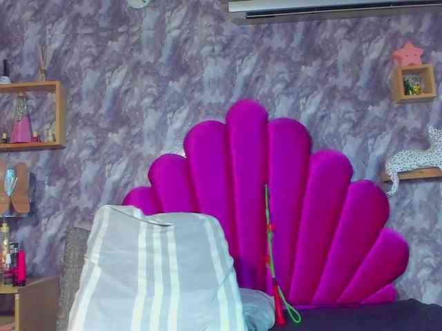 EMMA_PARIS webcam