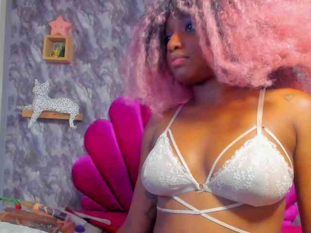EMMA_PARIS webcam