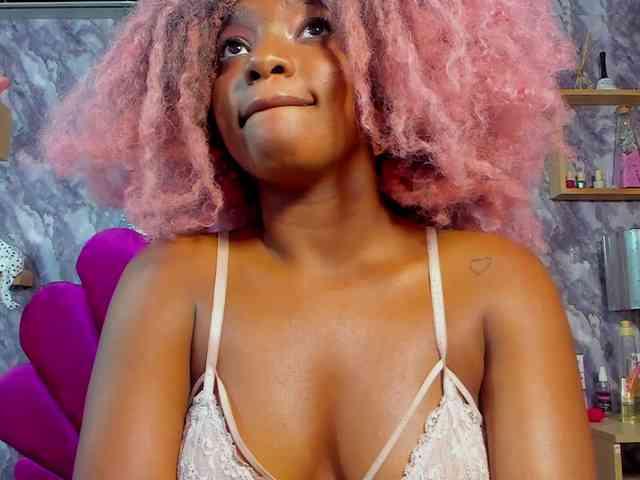 EMMA_PARIS webcam