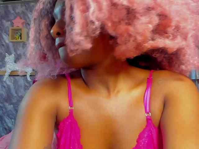 EMMA_PARIS webcam