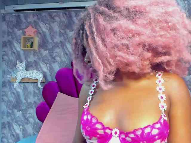 EMMA_PARIS webcam