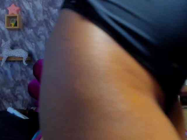 EMMA_PARIS webcam