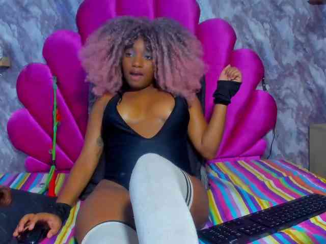 EMMA_PARIS webcam