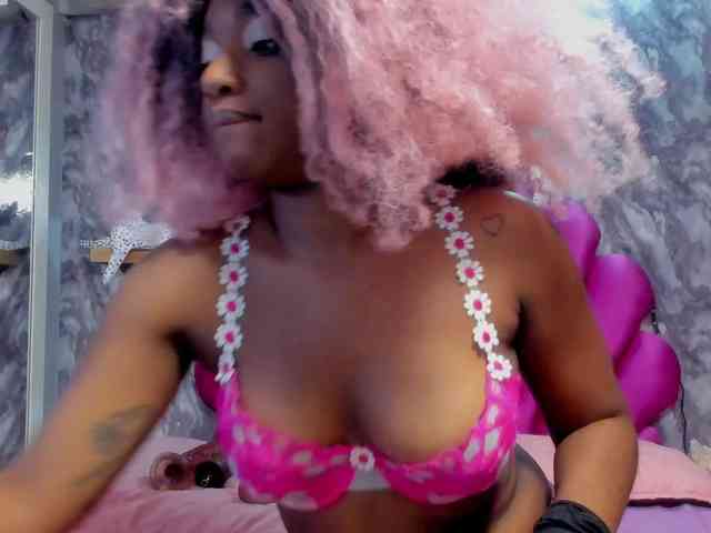 EMMA_PARIS webcam