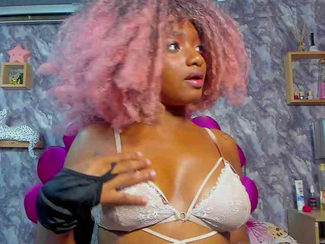 EMMA_PARIS webcam