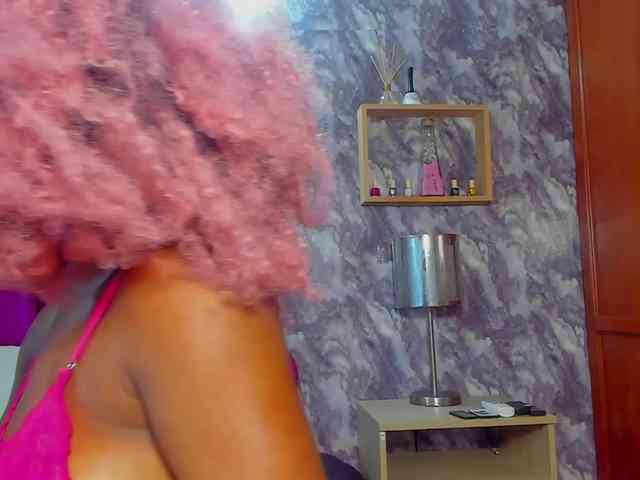 EMMA_PARIS webcam