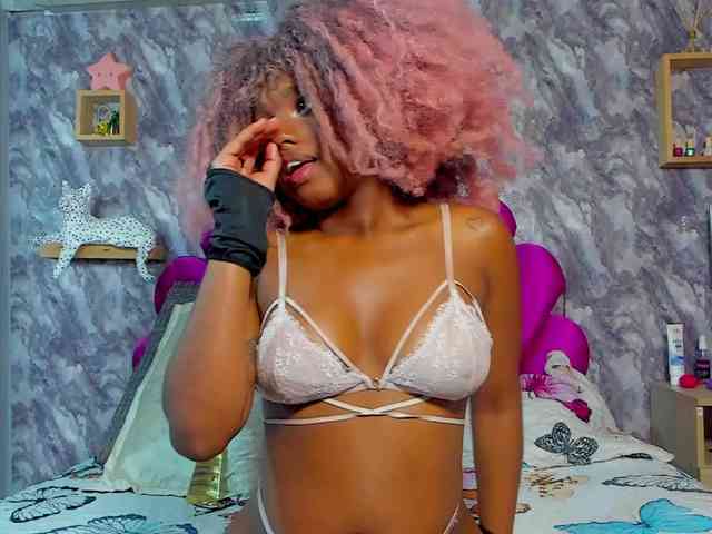 EMMA_PARIS webcam