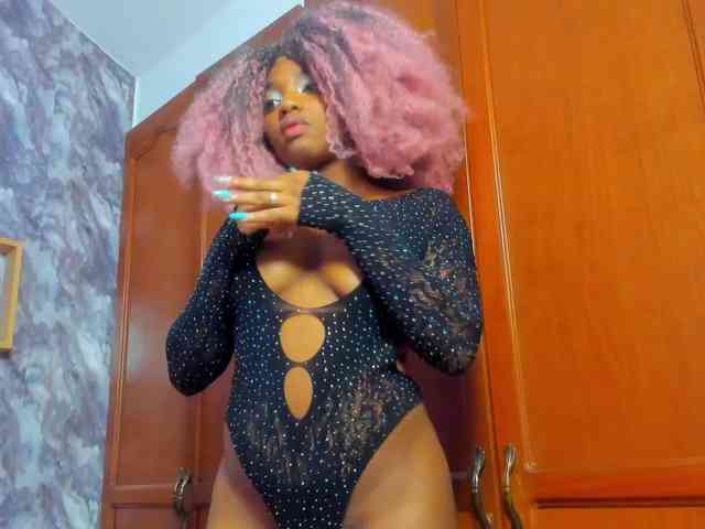 EMMA_PARIS webcam