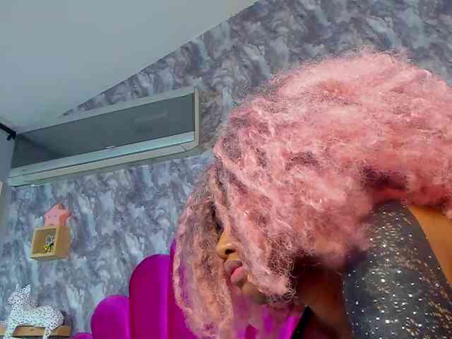 EMMA_PARIS webcam