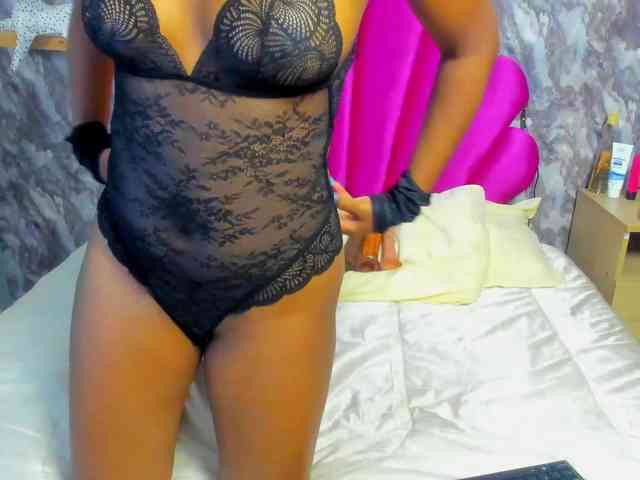 nude live sex cam EMMAPARIS
