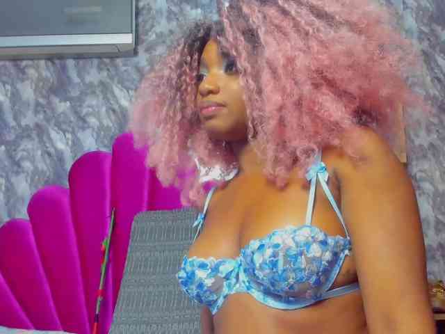 EMMA_PARIS webcam