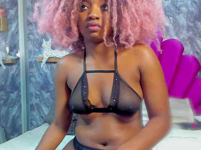 EMMA_PARIS webcam