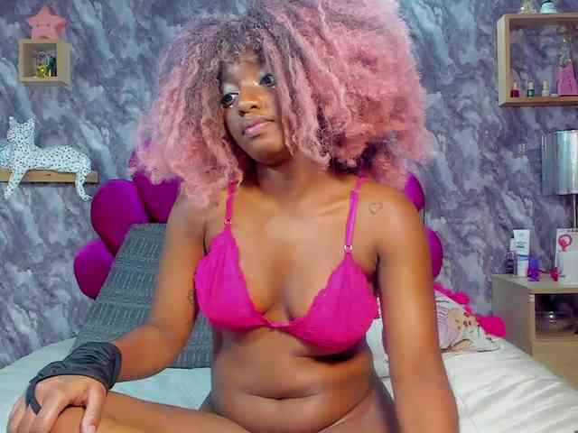 EMMA_PARIS webcam