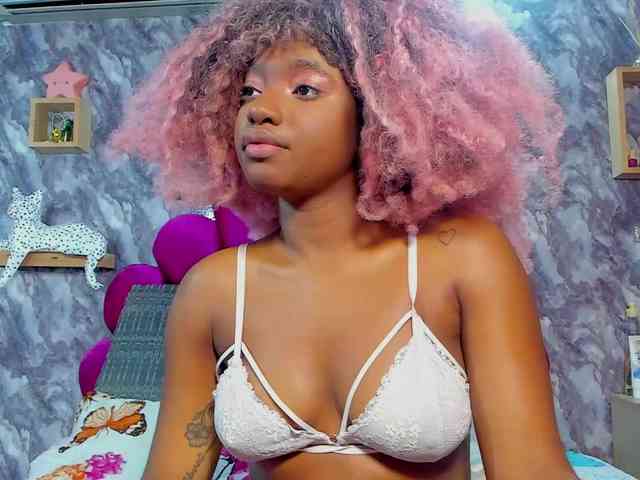 EMMA_PARIS webcam
