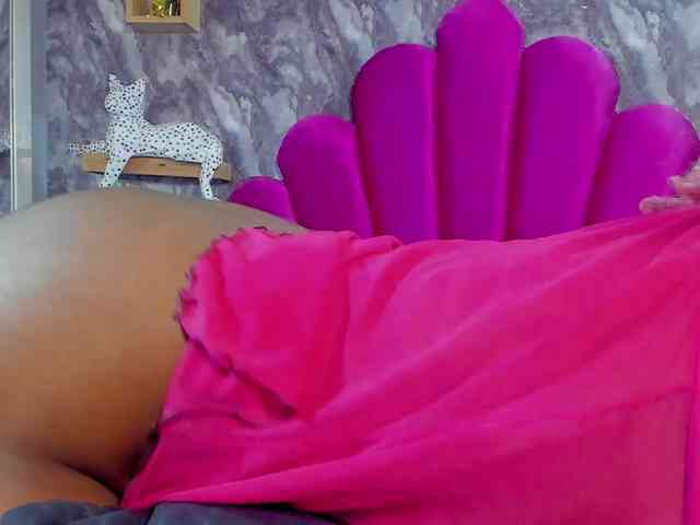 EMMA_PARIS webcam