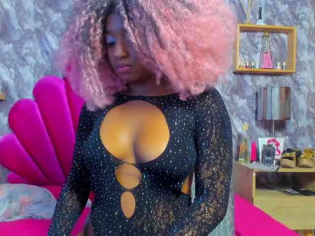 EMMA_PARIS webcam