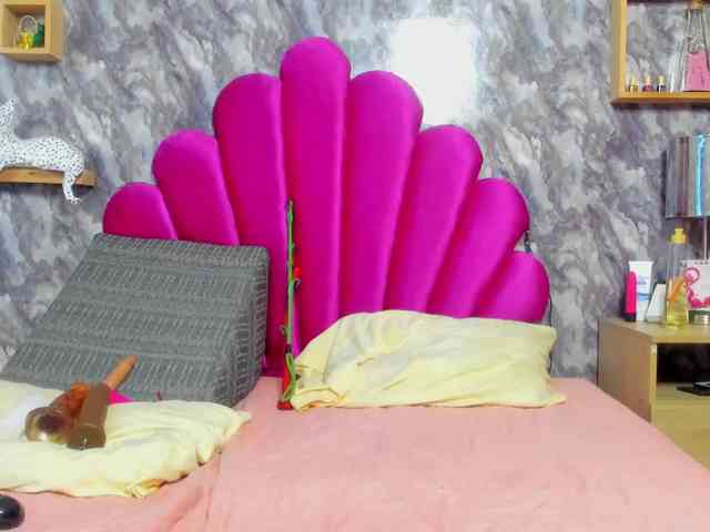 EMMA_PARIS webcam