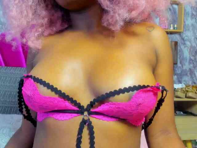 EMMA_PARIS webcam