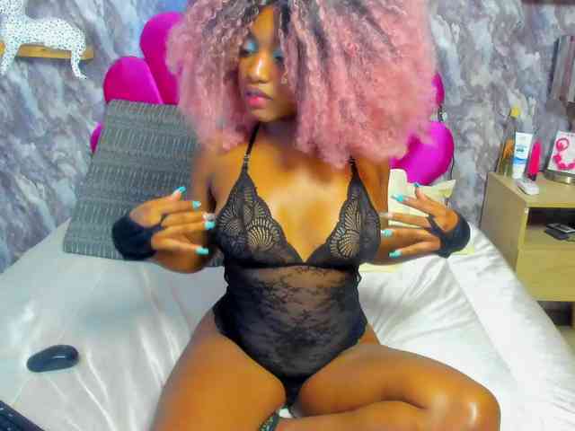 EMMA_PARIS webcam
