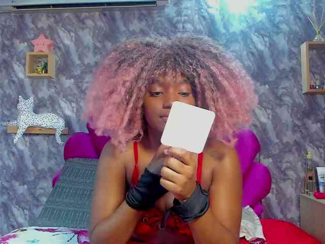 EMMA_PARIS webcam