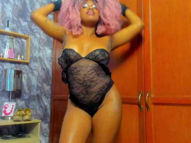 EMMA_PARIS webcam