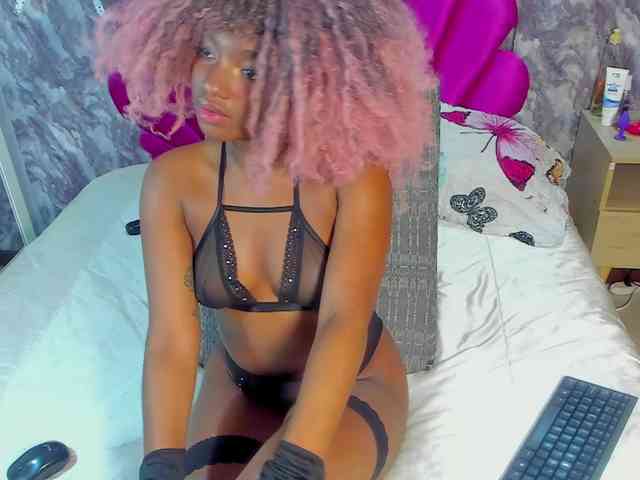 EMMA_PARIS webcam