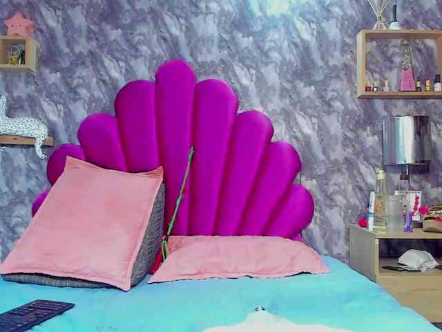 EMMA_PARIS webcam
