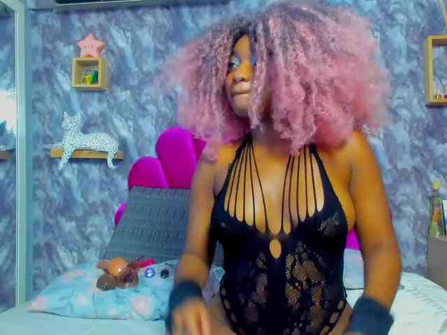 EMMA_PARIS webcam