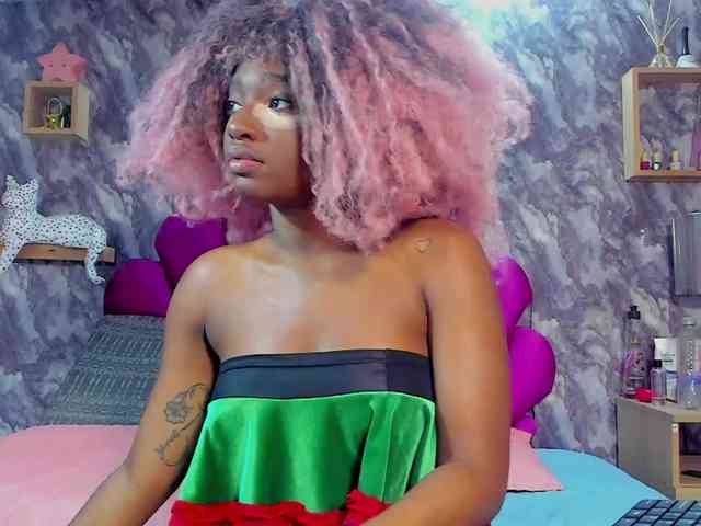 EMMA_PARIS webcam