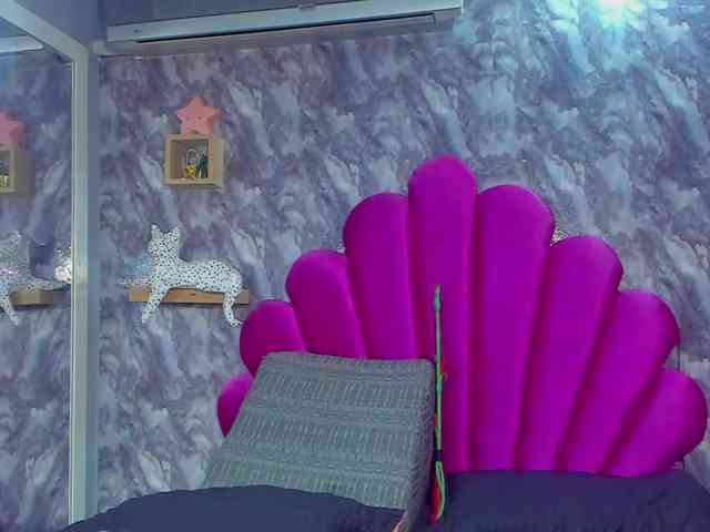EMMA_PARIS webcam