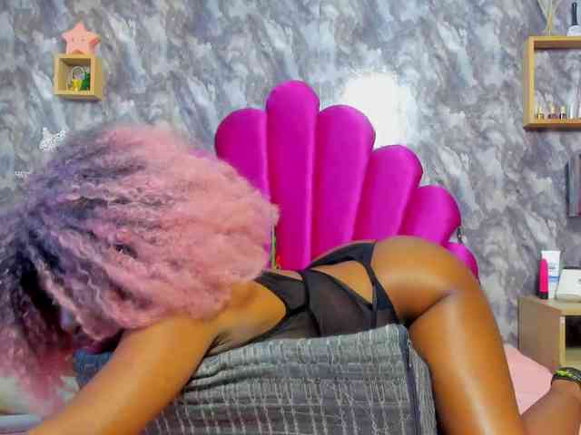 EMMA_PARIS webcam