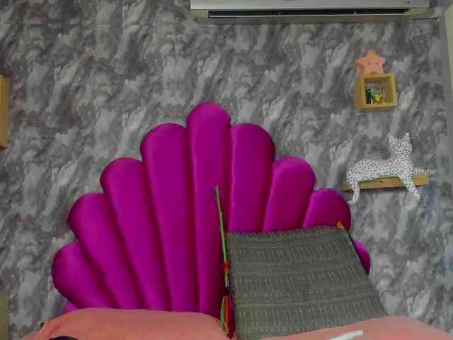 EMMA_PARIS webcam