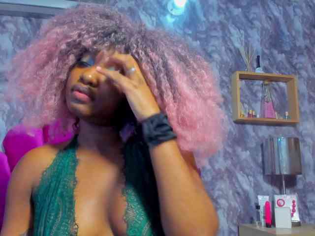 EMMA_PARIS webcam