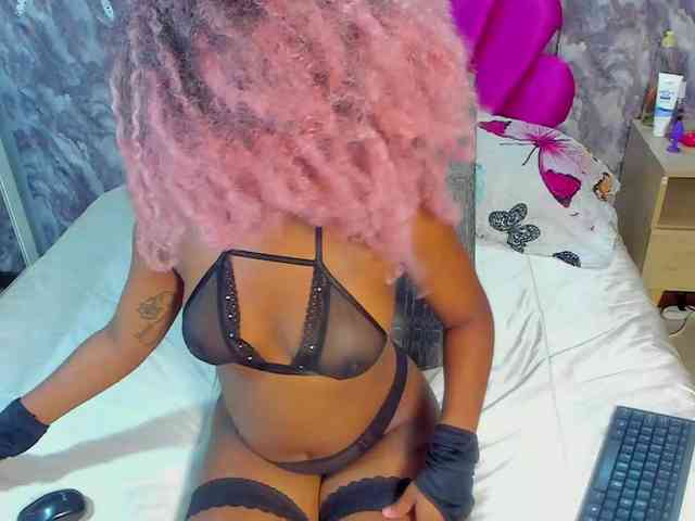 EMMA_PARIS webcam