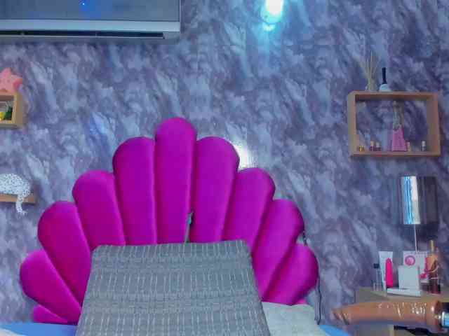EMMA_PARIS webcam