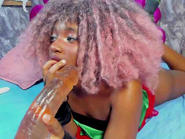 EMMA_PARIS webcam