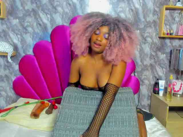 EMMA_PARIS webcam