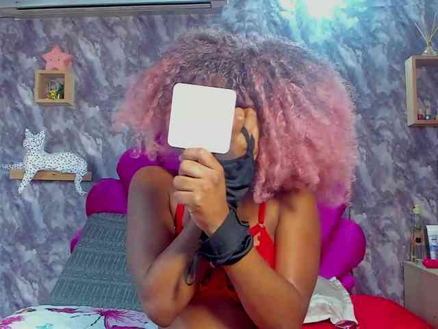 EMMA_PARIS webcam