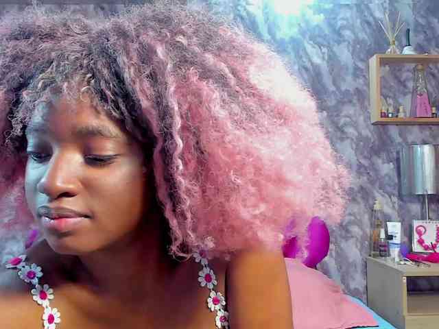 EMMA_PARIS webcam