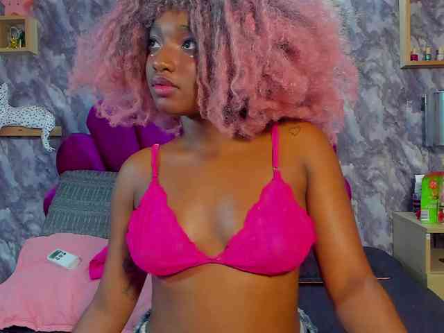 EMMA_PARIS webcam