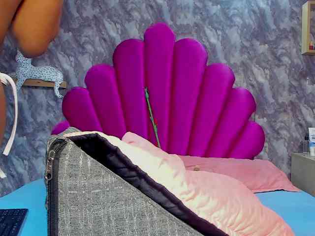 EMMA_PARIS webcam